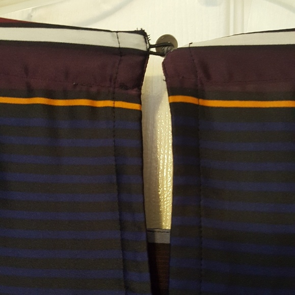 Pretty blouse. - Picture 2 of 5